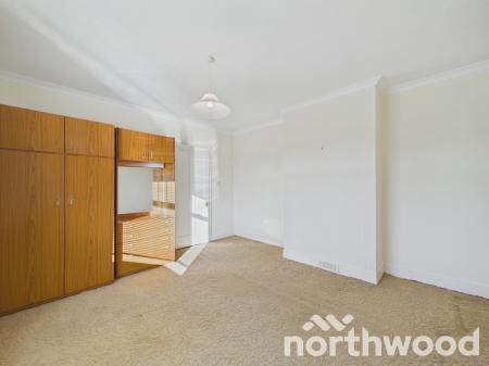 2 bedroom Detached house for sale in Kingsnorth Road, Kingsnorth, Ashford, TN23