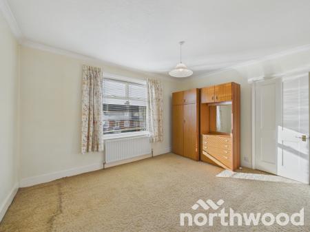 2 bedroom Detached house for sale in Kingsnorth Road, Kingsnorth, Ashford, TN23