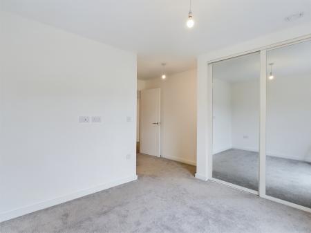 2 bedroom Flat to let in Hampton Place, Ashford, TN23