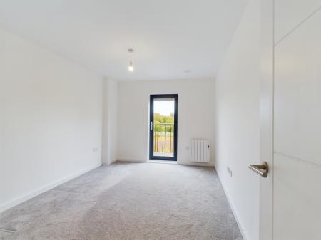 2 bedroom Flat to let in Hampton Place, Ashford, TN23