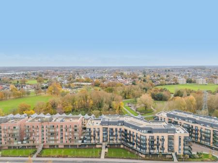 2 bedroom Flat to let in Hampton Place, Ashford, TN23