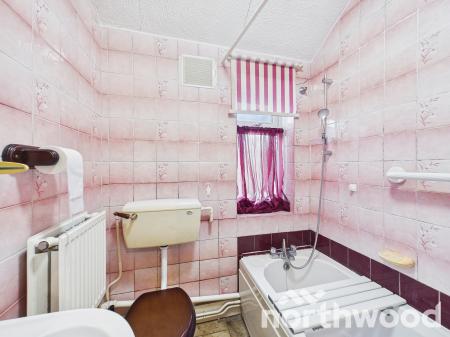 3 bedroom Semi-detached house for sale in Essella Way, Willesborough, Ashford, TN24