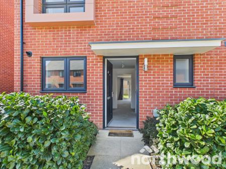 3 bedroom Semi-detached house to let in Heritage Road, Ashford, Ashford, TN25