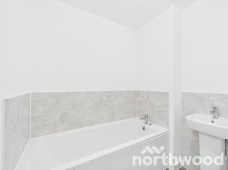 3 bedroom Semi-detached house to let in Heritage Road, Ashford, Ashford, TN25