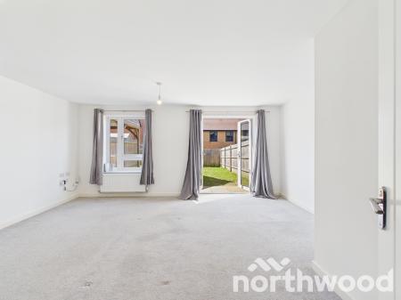 3 bedroom Semi-detached house to let in Heritage Road, Ashford, Ashford, TN25