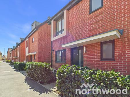 3 bedroom Semi-detached house to let in Heritage Road, Ashford, Ashford, TN25