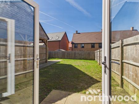 3 bedroom Semi-detached house to let in Heritage Road, Ashford, Ashford, TN25