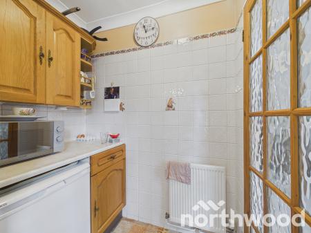 2 bedroom End of terrace house for sale in Cudworth Road, South Willesborough, Ashford, TN24