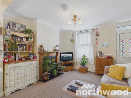 2 bedroom End of terrace house for sale in Cudworth Road, South Willesborough, Ashford, TN24