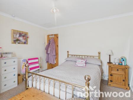 2 bedroom End of terrace house for sale in Cudworth Road, South Willesborough, Ashford, TN24