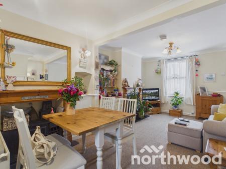 2 bedroom End of terrace house for sale in Cudworth Road, South Willesborough, Ashford, TN24