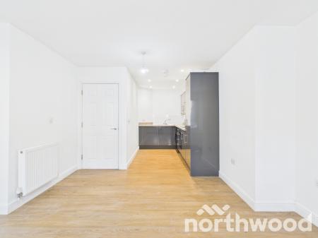 2 bedroom Flat to let in 10 Queen Anne Road, Maidstone, ME14