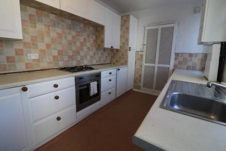 3 bedroom Semi-detached house to let in Godinton Road, Town Centre, Ashford, TN23