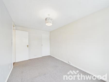 2 bedroom End of terrace house for sale in Nutley Close, Gore Hill, Ashford, TN24