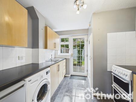 2 bedroom End of terrace house for sale in Nutley Close, Gore Hill, Ashford, TN24