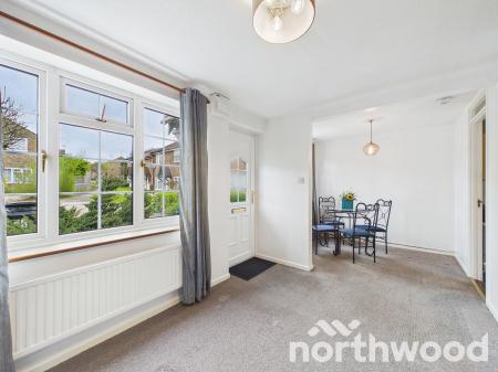 2 bedroom End of terrace house for sale in Nutley Close, Gore Hill, Ashford, TN24