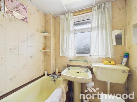 3 bedroom Semi-detached house for sale in Loudon Way, Godinton, Ashford, TN23