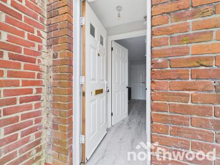 1 bedroom Flat to let in Somerset Road, Town Centre, Ashford, TN24