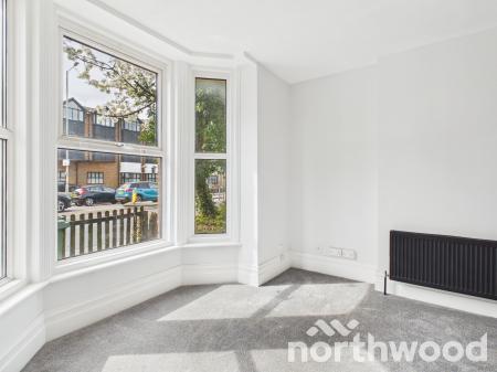 1 bedroom Flat to let in Somerset Road, Town Centre, Ashford, TN24