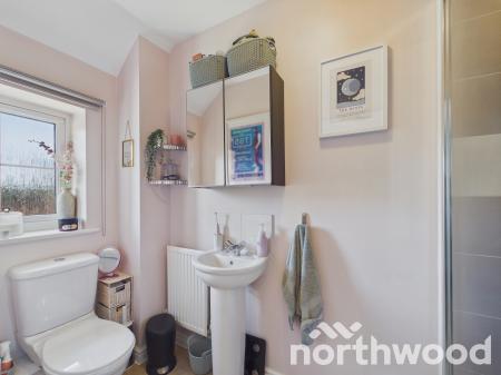 2 bedroom Terraced House for sale in Perch Close, Singleton, Ashford, TN23