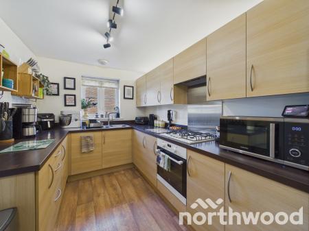 2 bedroom Terraced House for sale in Perch Close, Singleton, Ashford, TN23