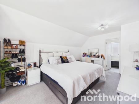 3 bedroom Town house for sale in Woodland Rise, Chilmington Green, Ashford, TN23