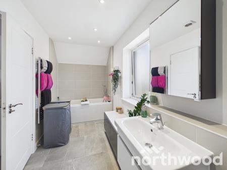 3 bedroom Town house for sale in Woodland Rise, Chilmington Green, Ashford, TN23