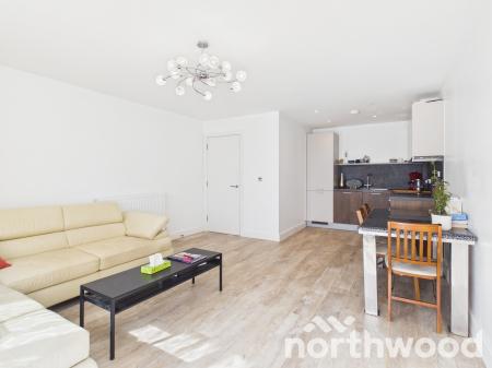 1 bedroom Apartment for sale in George Street, Town Centre, Ashford, TN23