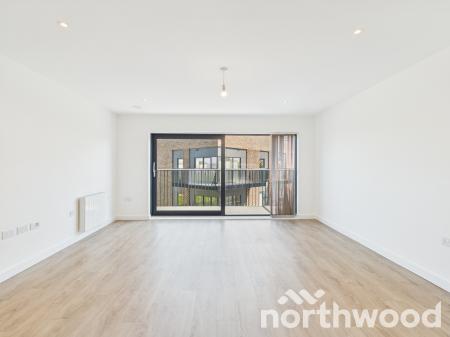 2 bedroom Flat to let in Cantia Place, Ashford, TN23