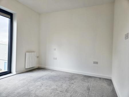 2 bedroom Flat to let in Cantia Place, Ashford, TN23
