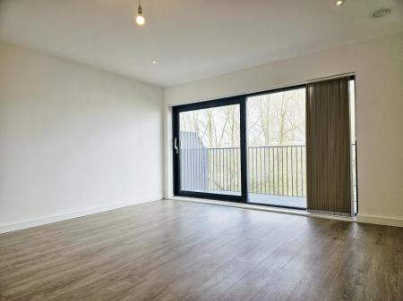 2 bedroom Flat to let in Cantia Place, Ashford, TN23