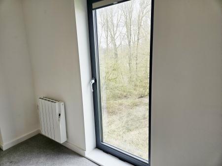 2 bedroom Flat to let in Cantia Place, Ashford, TN23