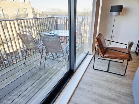 1 bedroom Flat to let in Cantia Place, Ashford, TN23