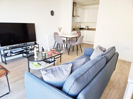 1 bedroom Flat to let in Cantia Place, Ashford, TN23