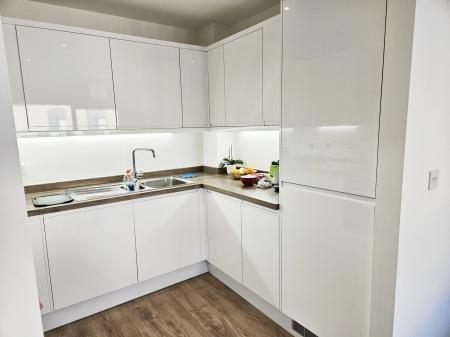 1 bedroom Flat to let in Cantia Place, Ashford, TN23