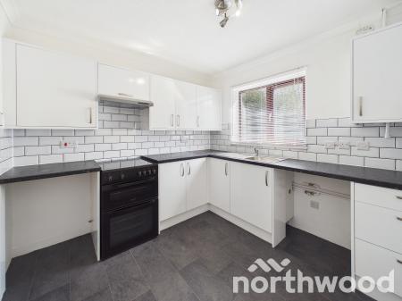 2 bedroom Terraced House for sale in Bishops Green, Singleton, Ashford, TN23