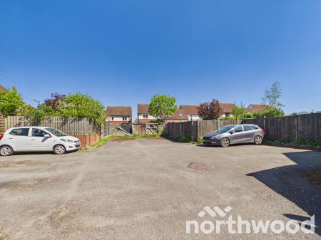 2 bedroom Terraced House for sale in Bishops Green, Singleton, Ashford, TN23