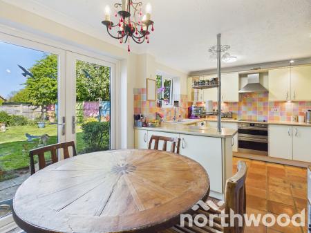 3 bedroom Semi-detached house for sale in Reedmace Close, Singleton, Ashford, TN23