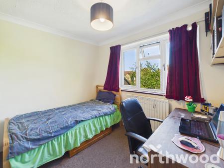 3 bedroom Semi-detached house for sale in Reedmace Close, Singleton, Ashford, TN23