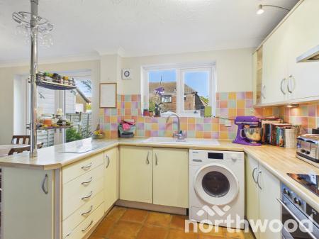 3 bedroom Semi-detached house for sale in Reedmace Close, Singleton, Ashford, TN23