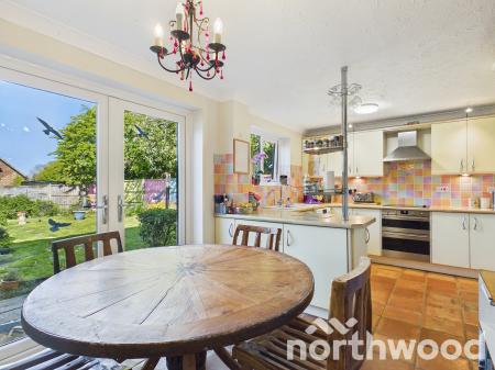 3 bedroom Semi-detached house for sale in Reedmace Close, Singleton, Ashford, TN23