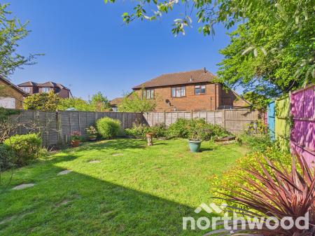 3 bedroom Semi-detached house for sale in Reedmace Close, Singleton, Ashford, TN23