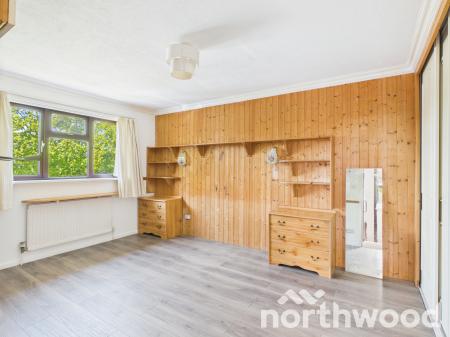 4 bedroom Detached house to let in Lakemead, Singleton, Ashford, TN23