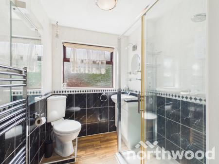 4 bedroom Detached house to let in Lakemead, Singleton, Ashford, TN23