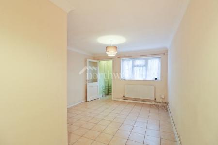 1 bedroom Ground floor maisonette to let in Ealham Close, Willesborough, Ashford, TN24