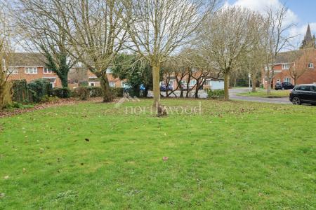 1 bedroom Ground floor maisonette to let in Ealham Close, Willesborough, Ashford, TN24
