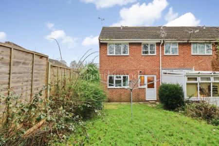1 bedroom Ground floor maisonette to let in Ealham Close, Willesborough, Ashford, TN24