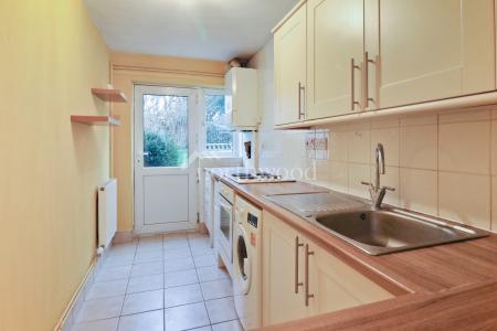 1 bedroom Ground floor maisonette to let in Ealham Close, Willesborough, Ashford, TN24