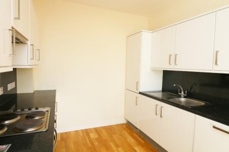 1 bedroom Flat to let in Panorama, Town Centre, Ashford, TN24