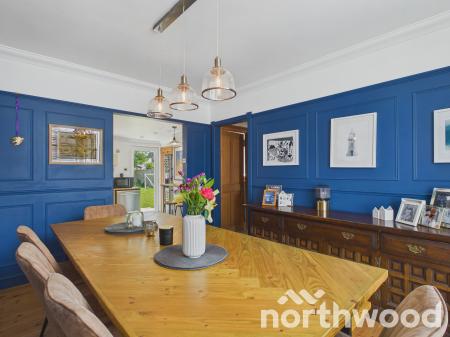3 bedroom Detached house for sale in Romney Road, Willesborough, Ashford, TN24
